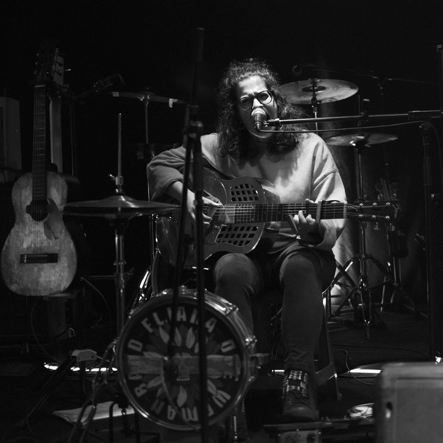 Eliana One Woman Band